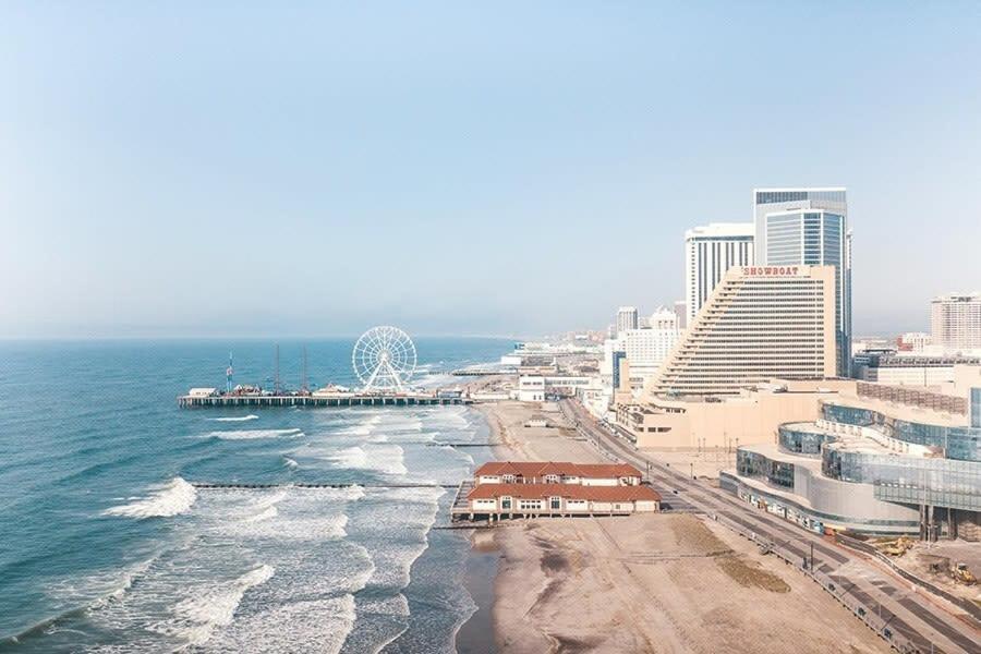 Stylish 2Br 3Ba Cozysuites On The Boardwalk Atlantic City Exterior photo